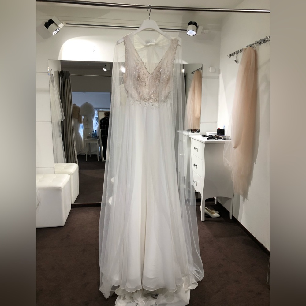 Justin Alexander A-line Wedding Dress Ivory/Nude,Tag Size 8/Street Size 4,#88003 - Picture 8 of 16